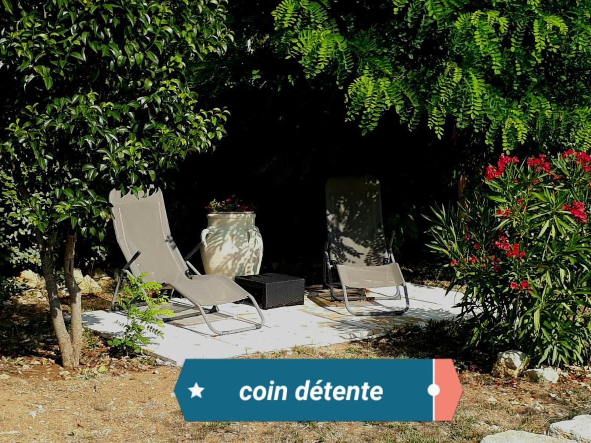 Bed and Breakfast La Colombe Tourrettes Exterior foto