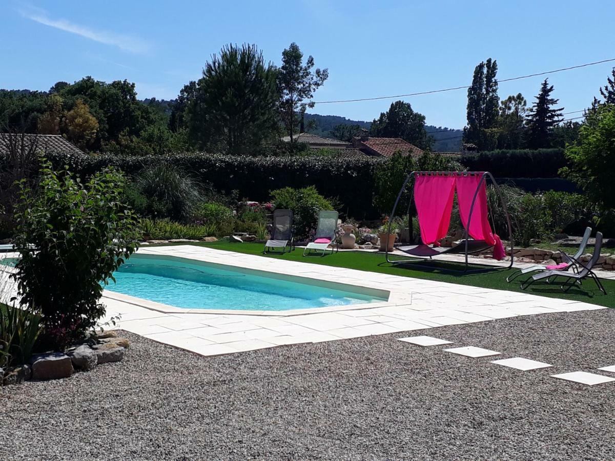 Bed and Breakfast La Colombe Tourrettes Exterior foto